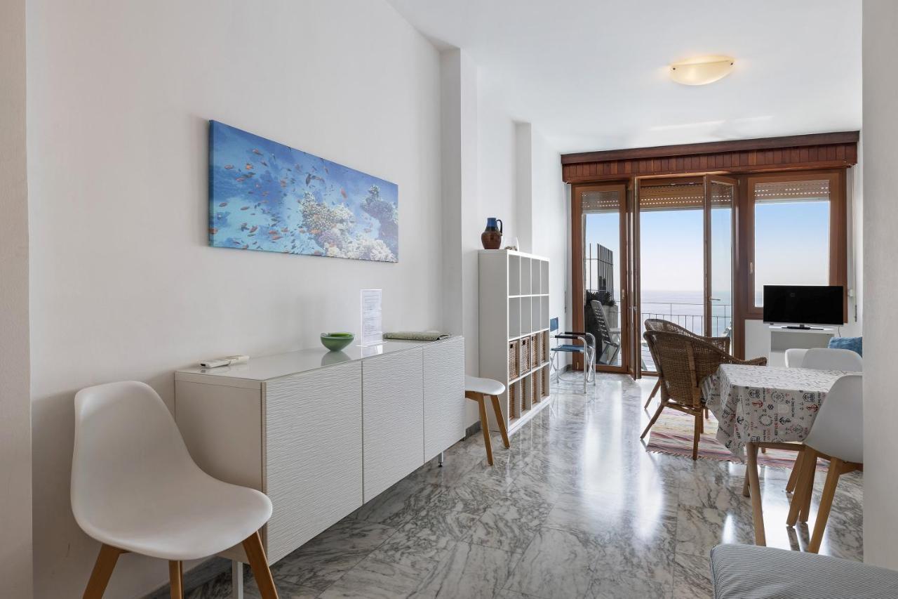 Appartamento Stupenda Vista Mare Bergeggi Exterior foto