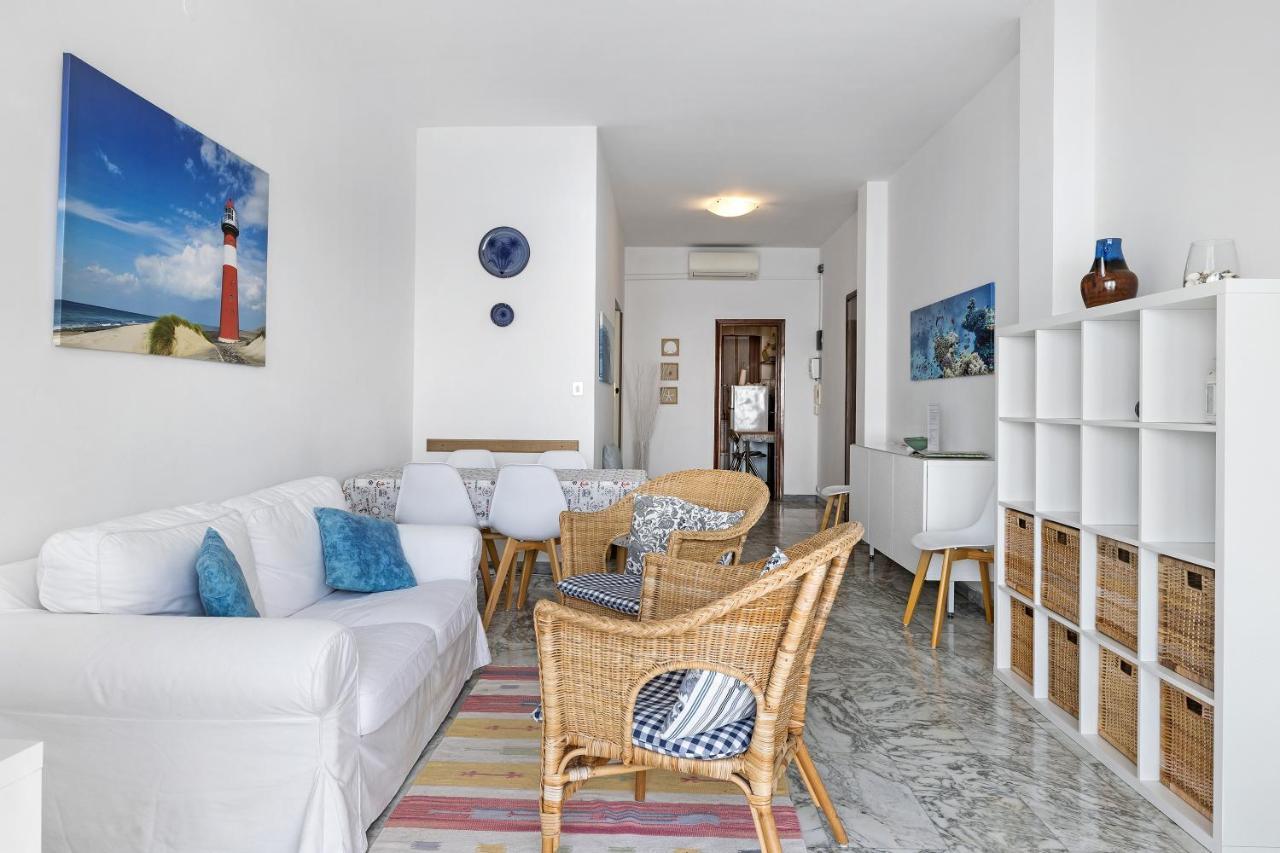 Appartamento Stupenda Vista Mare Bergeggi Exterior foto